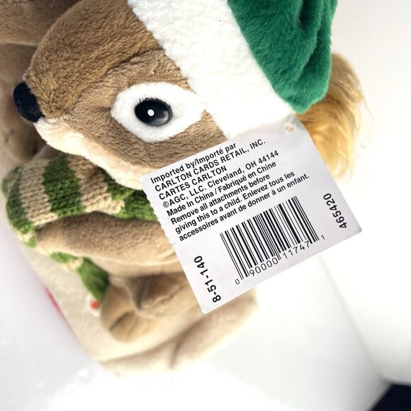 Vintage Singing Christmas Chipmunks Plush Carlton Cards Animatronic Squirrel - Picture 6 of 16